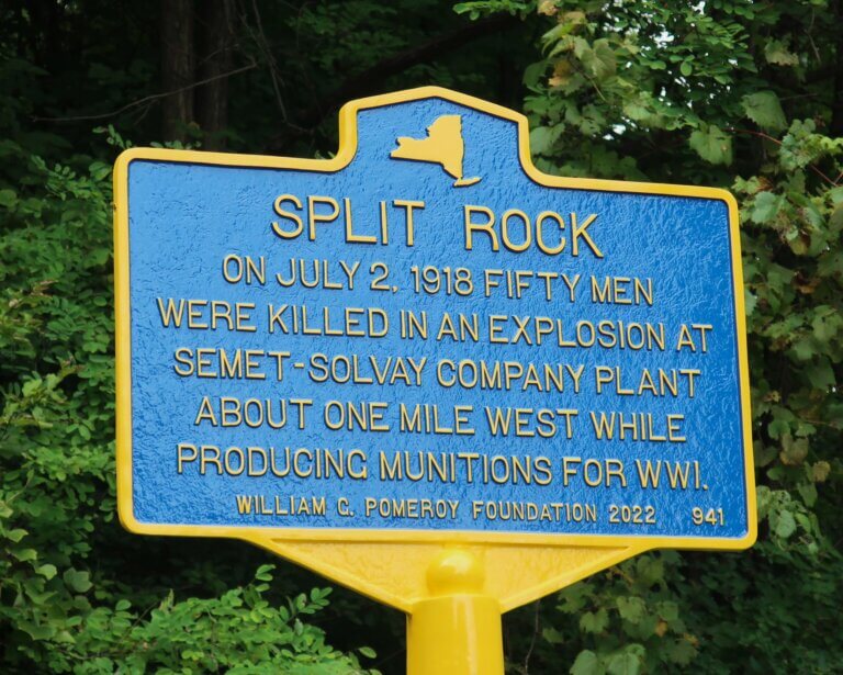 NYS historical marker for WWI Split Rock munitions blast.