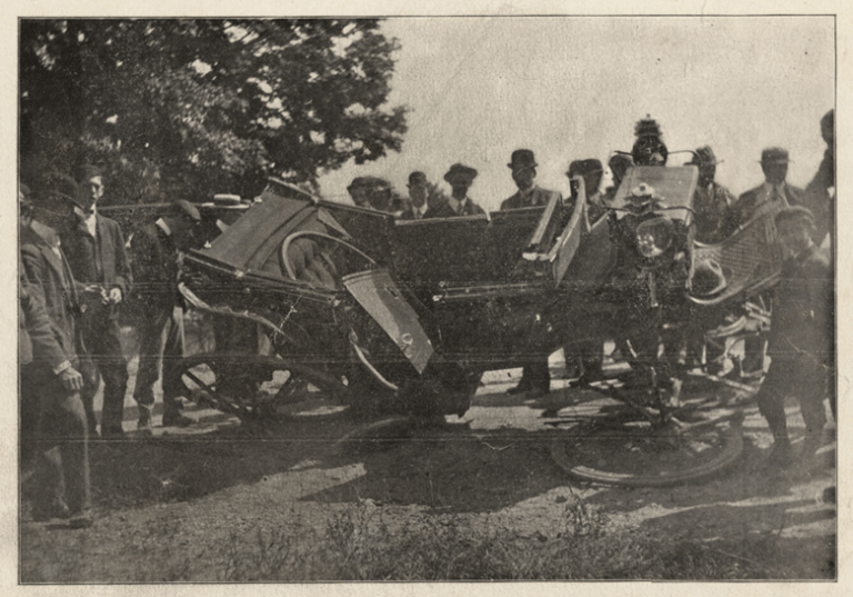 The President’s wrecked carriage. Theodore Roosevelt Collection, Houghton Library, Harvard University